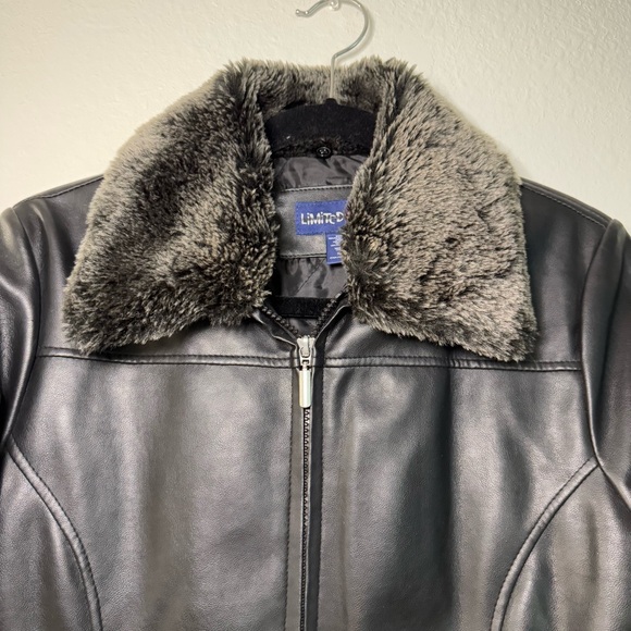 Vintage Limited Too Faux Leather Removal Faux Fur Jacket - Picture 8 of 10